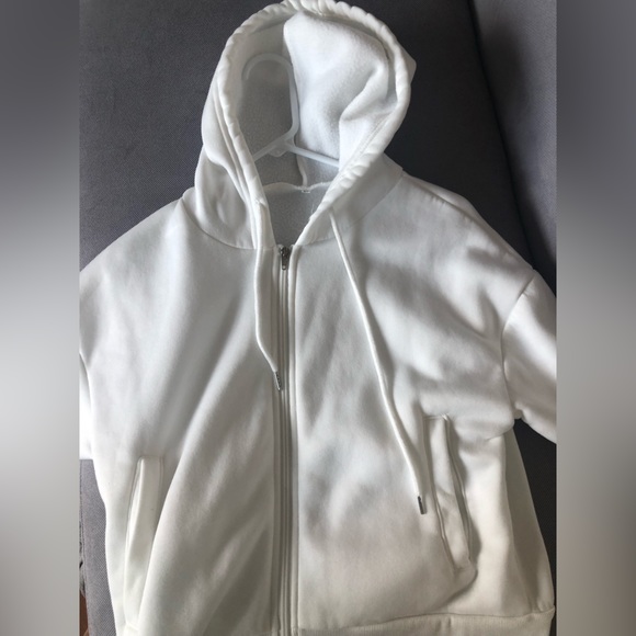 Plain white womens XS zip up hoodie. Great condition - Picture 3 of 3